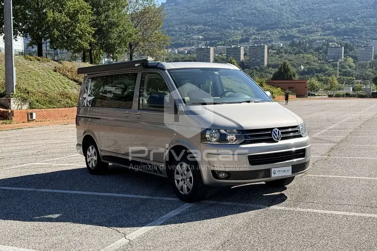 Usata VW California Beach 102 CV (75 kW) 2012 Grigio Furgone