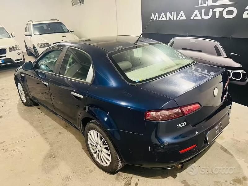 Usata Alfa Romeo 159 120 CV (88 kW) 2007 Blu Berlina
