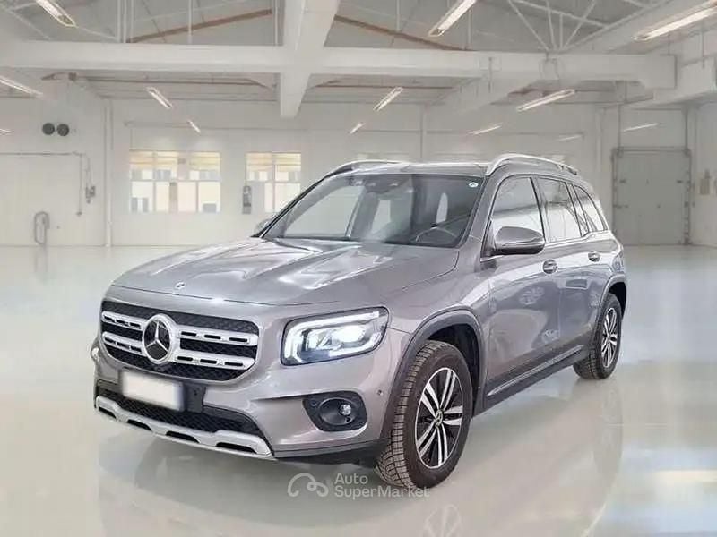 Argento Usata 2021 Mercedes GLB200 Business SUV | 31.490 € (Buon prezzo) - Immagine 1/4