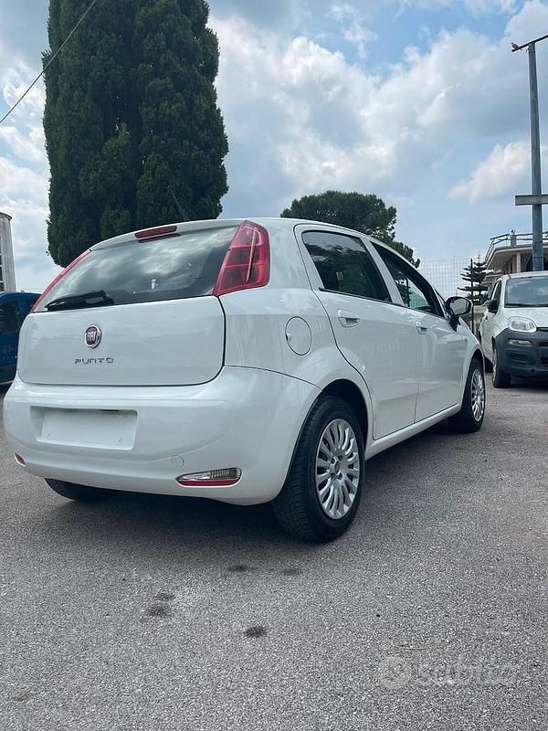 Usata Fiat Grande Punto 2017 Bianco Utilitaria