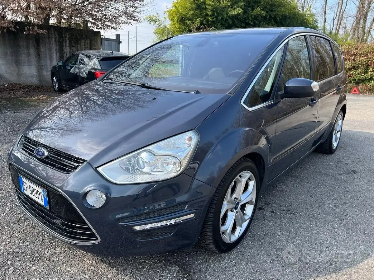 Usata Ford S-MAX Business Edition 163 CV (119 kW) 2013 Blu Monovolume