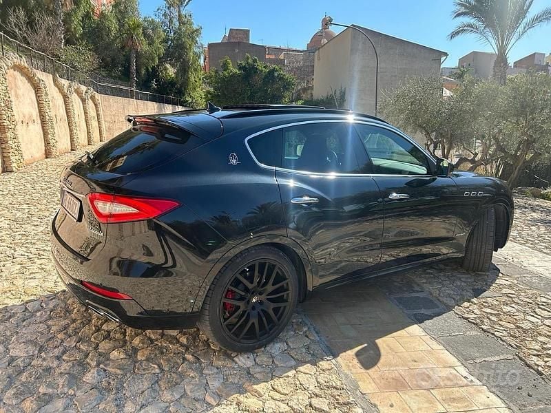 Usata Maserati Levante 250 CV (183 kW) 2017 SUV