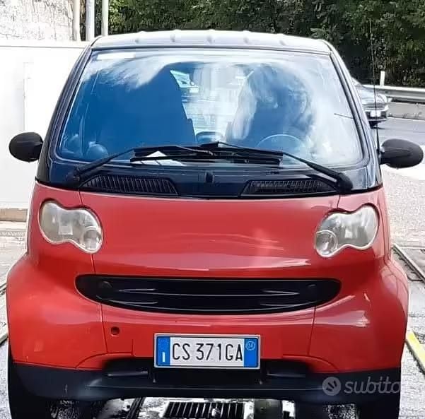 Usata Smart ForTwo Cabrio 41 CV (30 kW) 2004 Rosso Cabrio