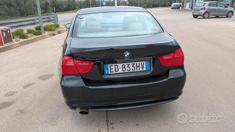 Usata BMW 316 116 CV (85 kW) 2010 Nero Berlina