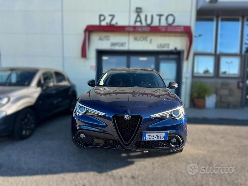 Usata Alfa Romeo Stelvio 190 CV (139 kW) 2020 Blu SUV