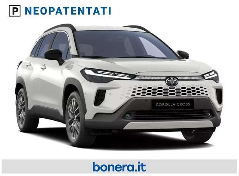 Nuova Toyota Corolla Cross Premium 179 CV (131 kW) 2026 Platinum pearl white SUV