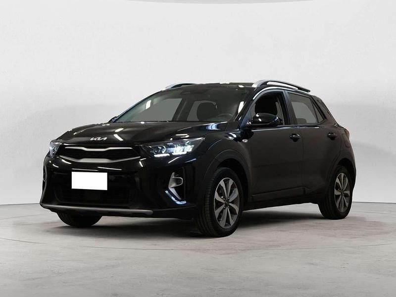 Nero Usata 2023 Kia Stonic Style SUV | 13.490 € (Buon prezzo) - Immagine 1/4