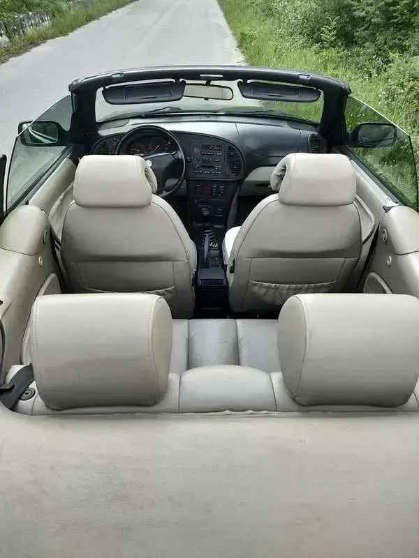 Usata Saab 900 Cabriolet 131 CV (96 kW) 1995 Nero Cabrio
