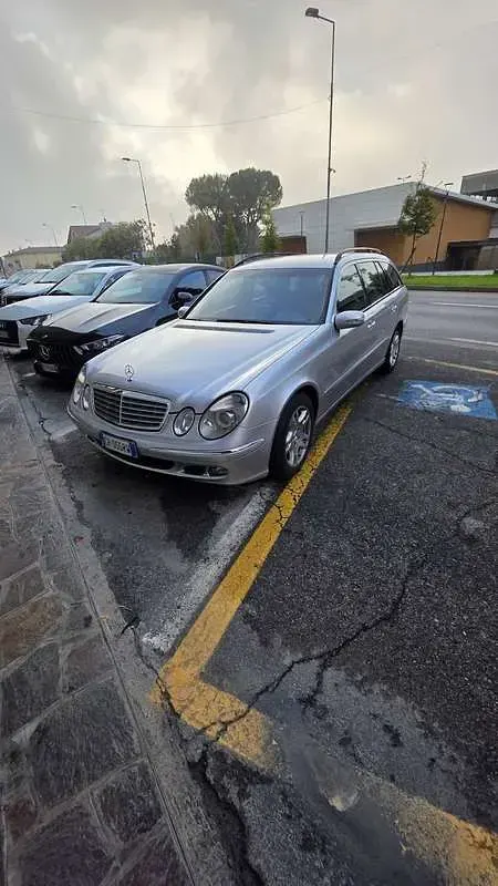 Usata Mercedes E280 Elegance 177 CV (130 kW) 2004 Station wagon