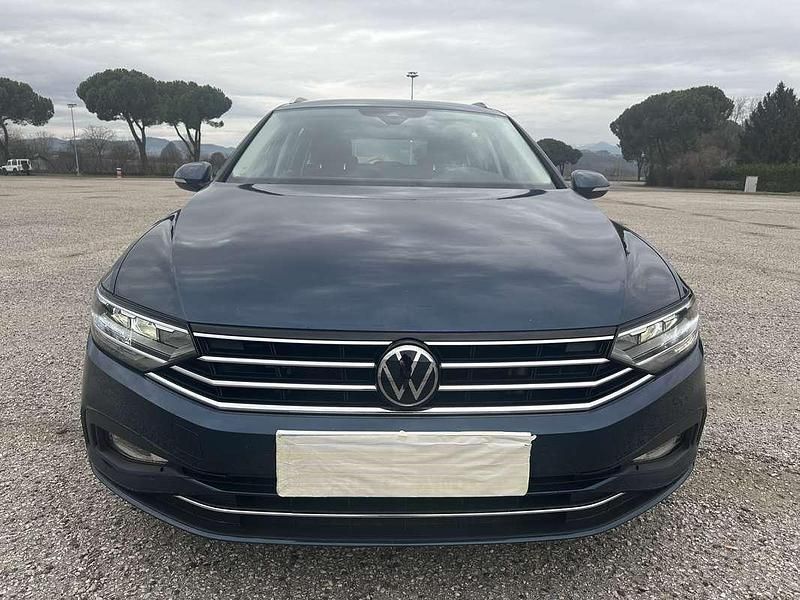 Usata VW Passat Trendline 150 CV (110 kW) 2021 Blu Station wagon