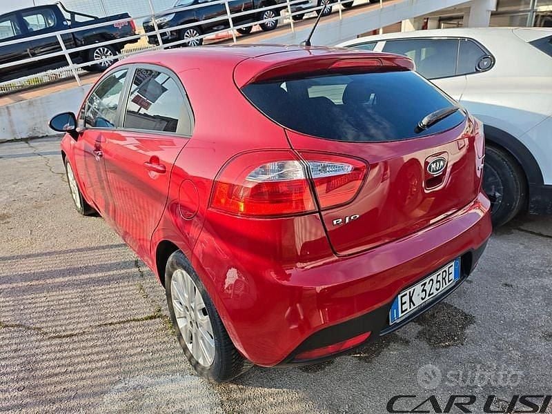 Usata Kia Rio EX 90 CV (66 kW) 2012 Berlina
