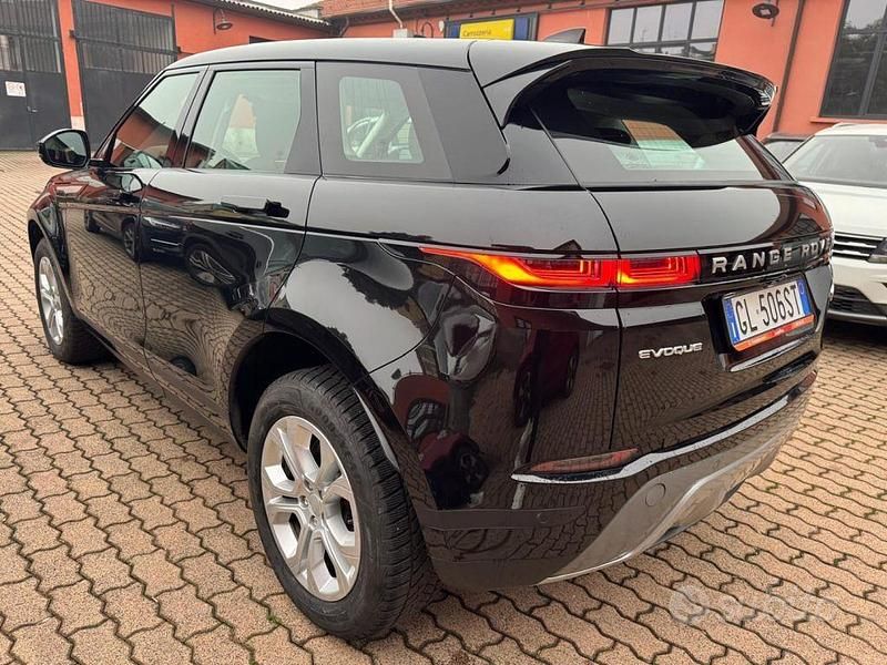 Usata Land Rover Range Rover evoque R-Dynamic 163 CV (119 kW) 2022 Nero SUV