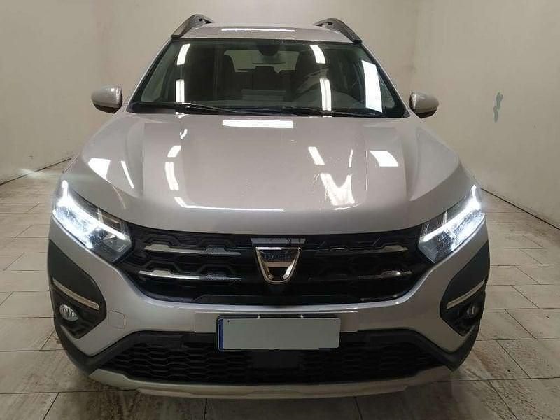 Usata Dacia Jogger Comfort 100 CV (73 kW) 2022 Grigio Monovolume