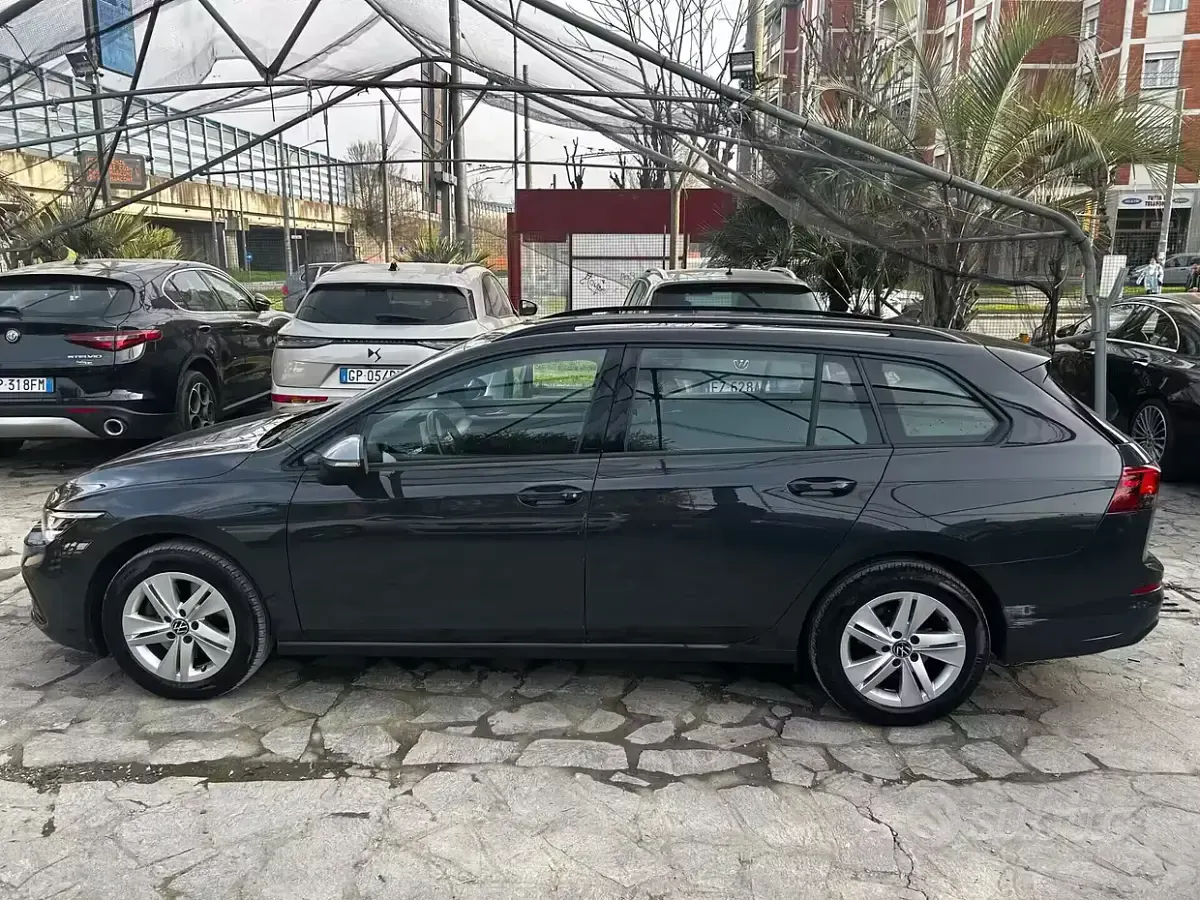 Occasion VW Golf VIII Life 116 ch (85 kW) 2022 Blanc Break