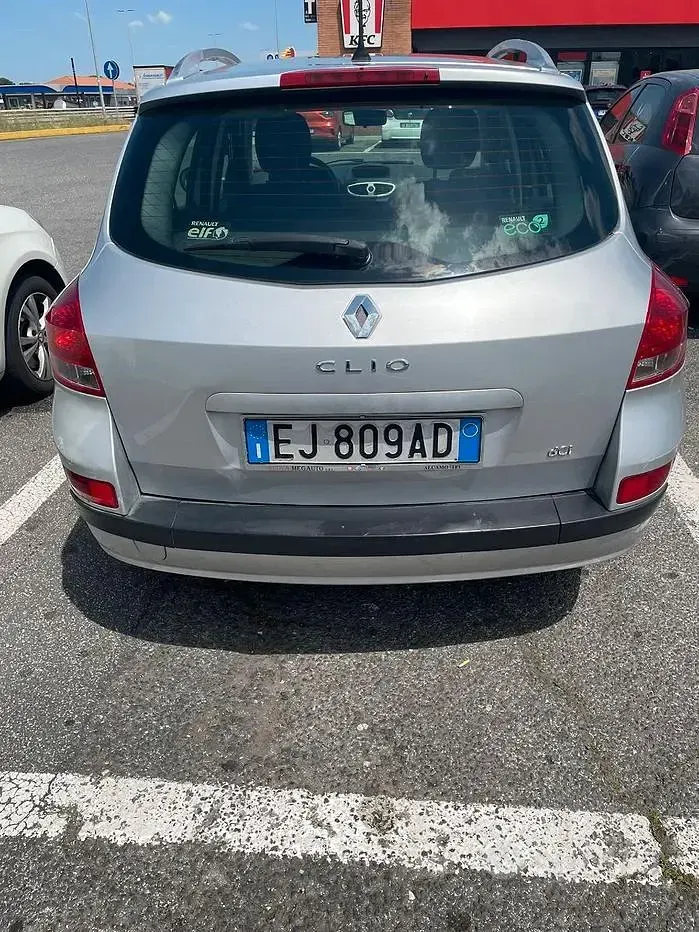 Usata Renault Clio 75 CV (55 kW) 2012 Grigio Station wagon