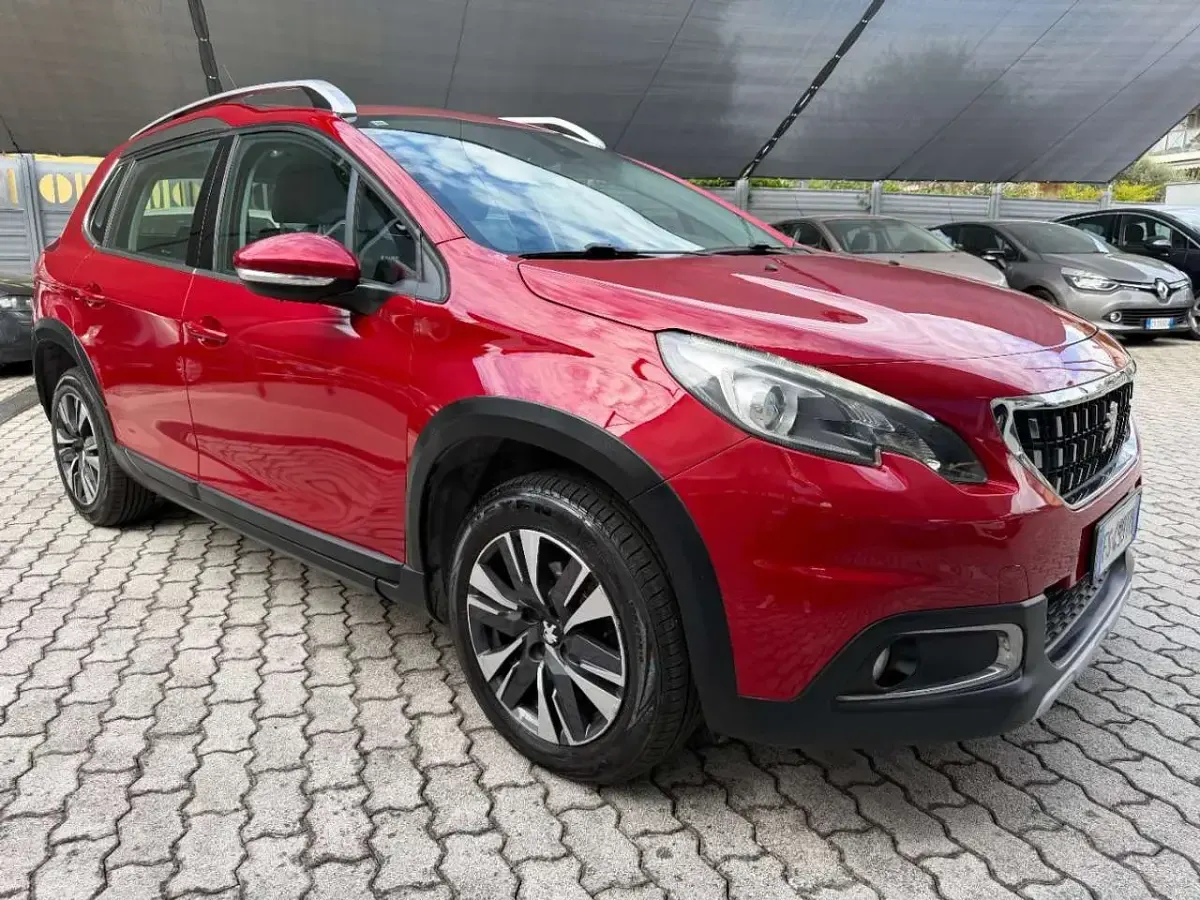 Usata Peugeot 2008 Allure 83 CV (61 kW) 2018 Rosso SUV