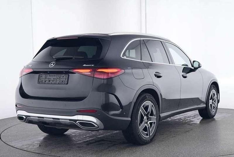 Usata Mercedes GLC200 Advanced Plus 204 CV (150 kW) 2023 Argento SUV