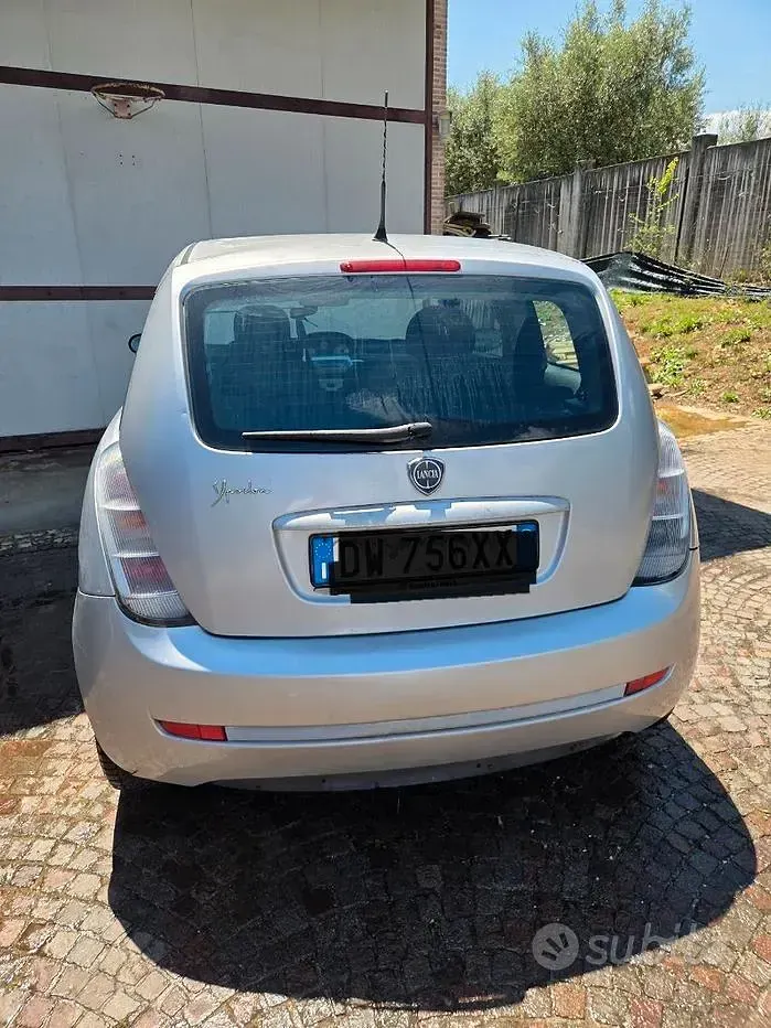Usata Lancia Ypsilon 60 CV (44 kW) 2009 Utilitaria