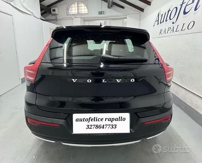 Usata Volvo XC40 R-Design 163 CV (119 kW) 2020 Nero SUV