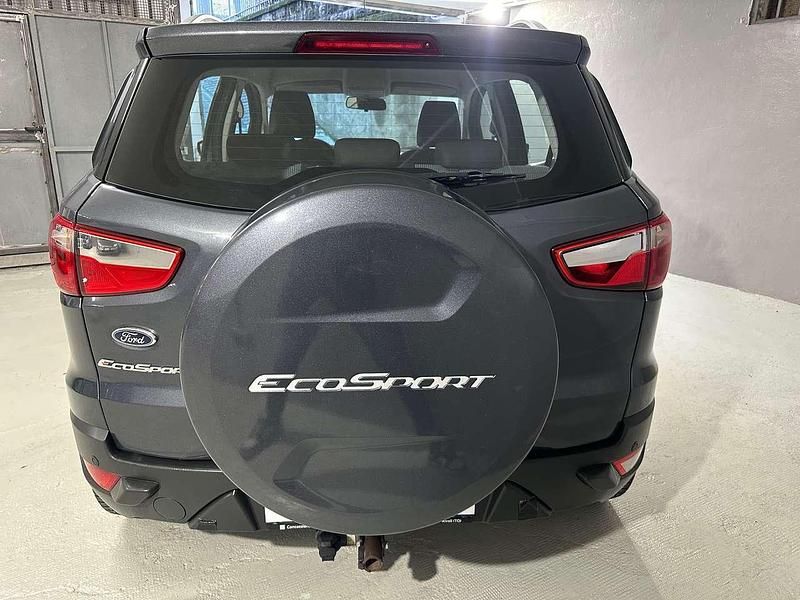 Usado Ford Ecosport Titanium 95 CV (69 kW) 2016 Gris SUV