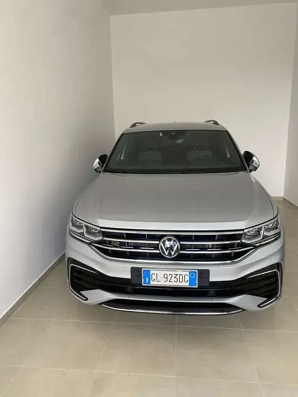 Usata VW Tiguan R-line 204 CV (150 kW) 2022 SUV