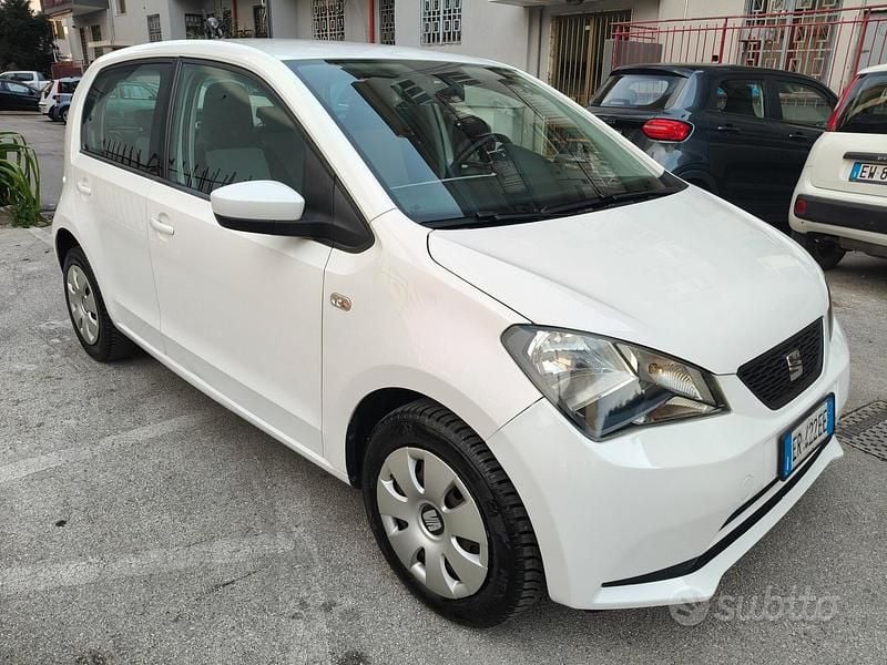 Usata Seat Mii Chic 68 CV (50 kW) 2014 Bianco Utilitaria