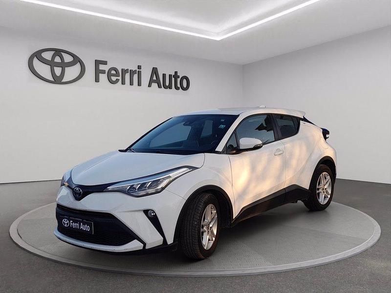 Usata Toyota C-HR Active 122 CV (89 kW) 2023 Solid white SUV
