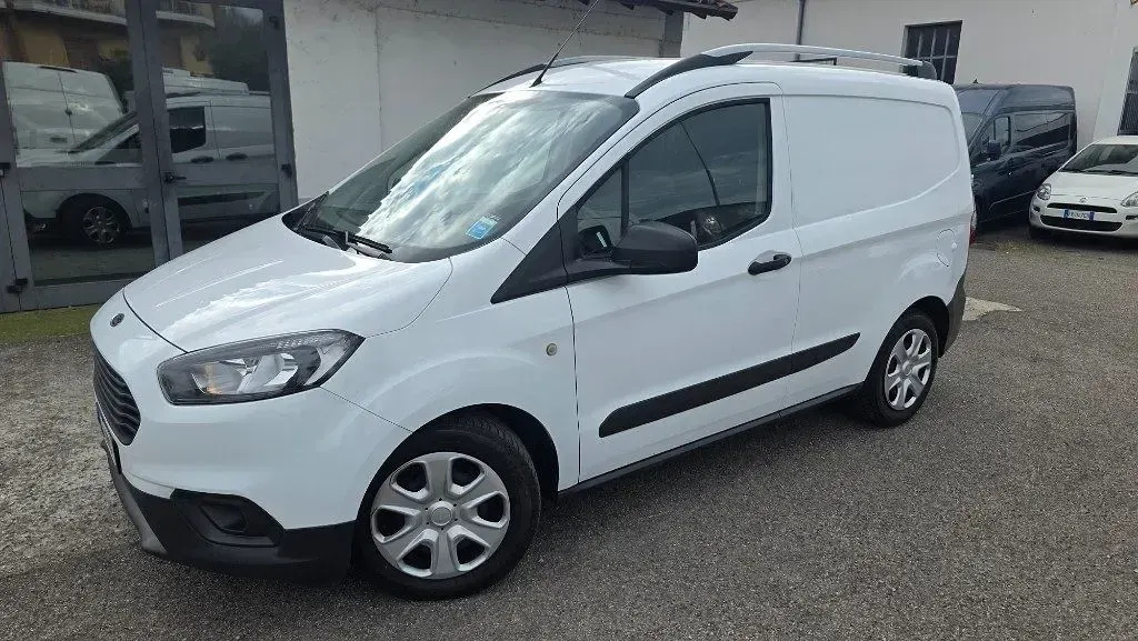 Usata Ford Transit Trend 101 CV (74 kW) 2022 Bianco / pastello Furgone