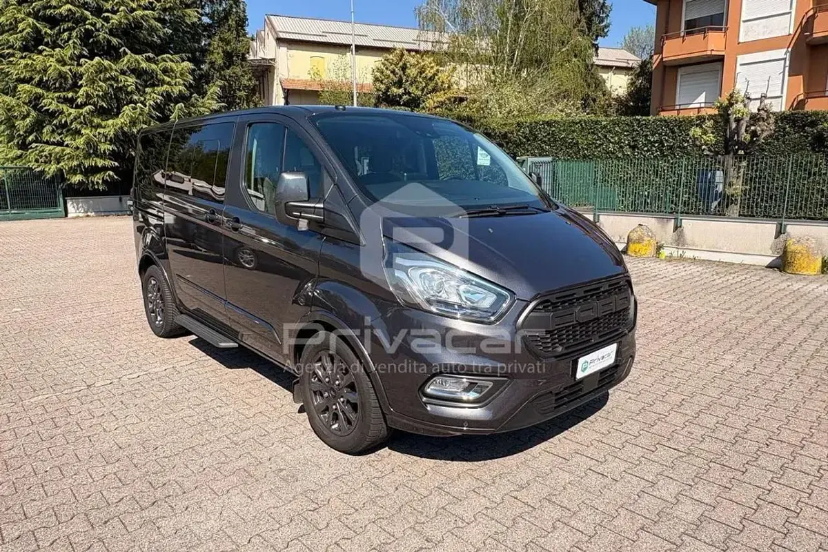 Usata Ford Tourneo Custom Titanium 170 CV (125 kW) 2018 Grigio Furgone