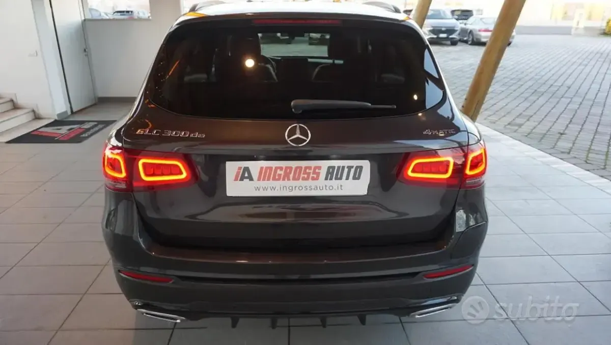 Usata Mercedes GLC300 Premium 194 CV (142 kW) 2021 Grigio SUV