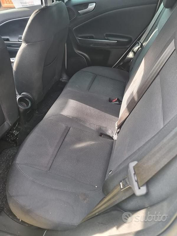 Usata Alfa Romeo Giulietta Exclusive 105 CV (77 kW) 2013 Bianco Berlina