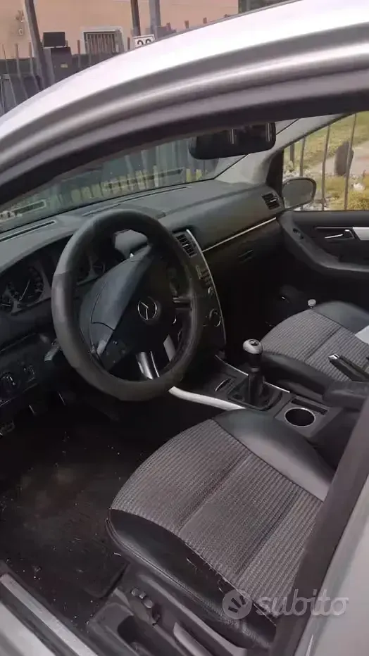 Usata Mercedes B180 109 CV (80 kW) 2008 Marrone Monovolume