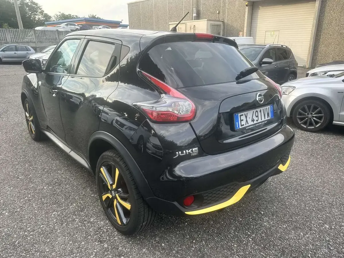 Usata Nissan Juke Tekna 116 CV (85 kW) 2014 Nero SUV