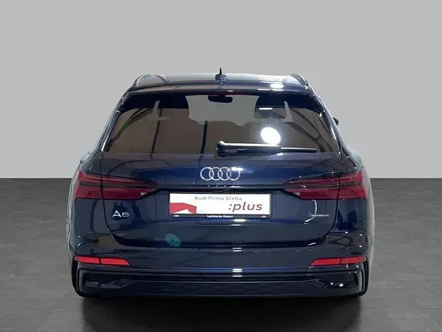Usata Audi A6 Design 204 CV (150 kW) 2024 Blu firmamento metallizzato Station wagon