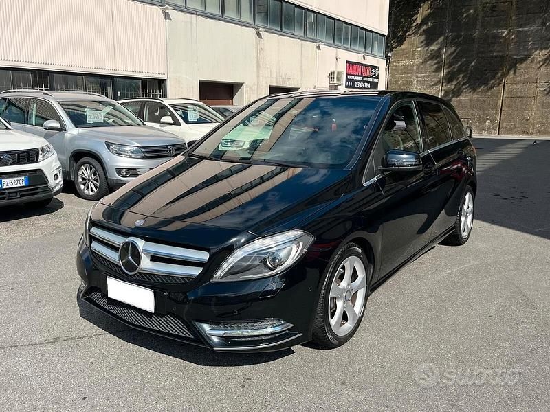 Nero Usata 2014 Mercedes B180 Monovolume | 9500 € (Buon prezzo) - Immagine 1/4