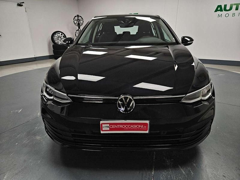 Usata VW Golf VIII Life 116 CV (85 kW) 2022 Nero Berlina