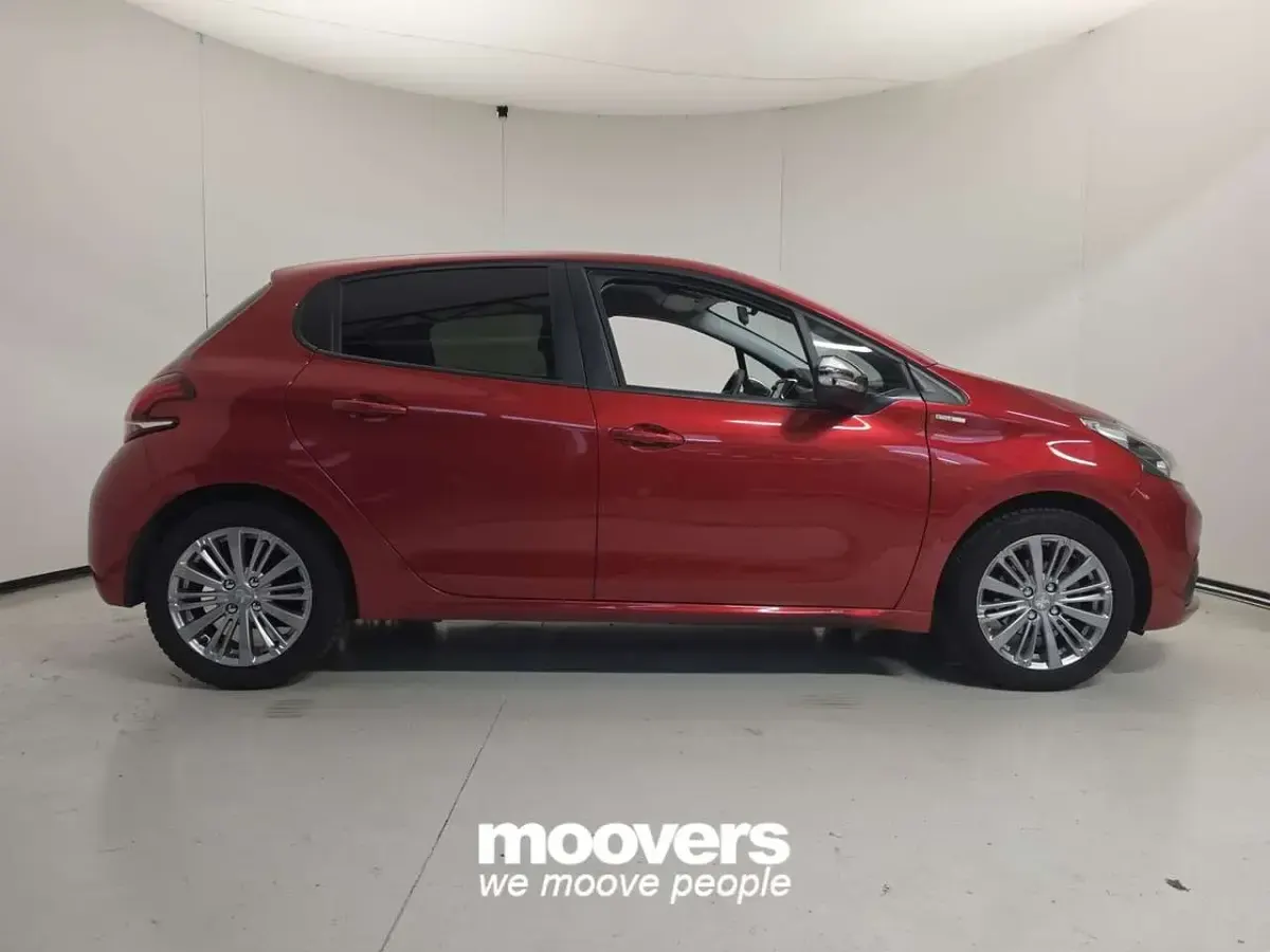Usata Peugeot 208 Style 82 CV (60 kW) 2018 Rossa Utilitaria