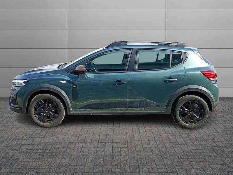 Usata Dacia Sandero Extreme 101 CV (74 kW) 2023 Verde Utilitaria