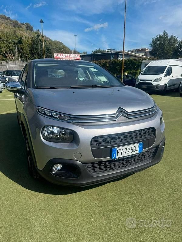 Usata Citroën C3 Shine 101 CV (74 kW) 2019 Grigio Utilitaria