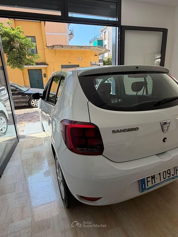 Usata Dacia Sandero 75 CV (55 kW) 2018 Bianco Berlina