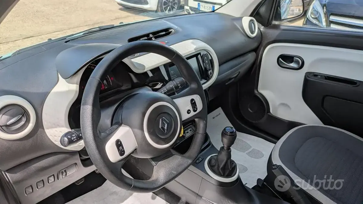 Gebraucht Renault Twingo Equilibre 65 PS (47 kW) 2024 Blau Kleinwagen