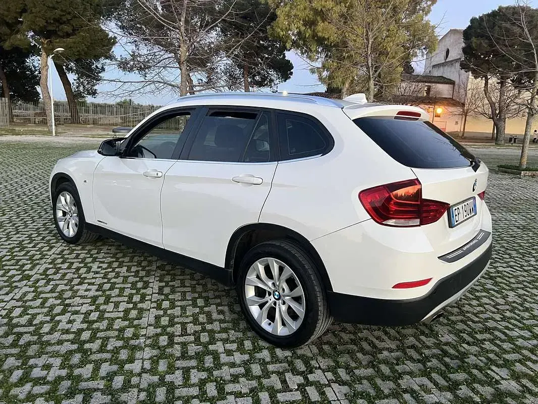 Usata BMW X1 143 CV (105 kW) 2013 SUV