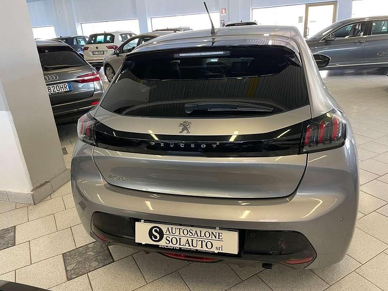 Usata Peugeot 208 Allure 101 CV (74 kW) 2023 Argento Utilitaria