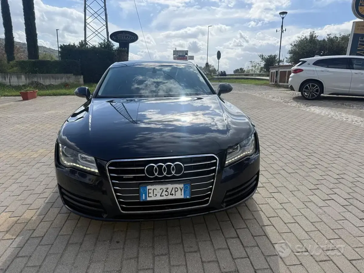 Usata Audi A7 Sport 245 CV (180 kW) 2011 Bluazzurro Utilitaria