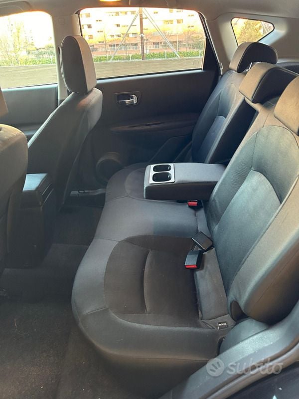 Usata Nissan Qashqai 140 CV (102 kW) 2011 Nero SUV