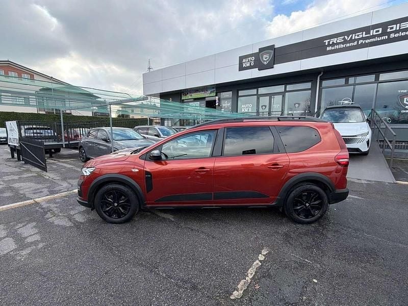 Usata Dacia Jogger Extreme 101 CV (74 kW) 2022 Rosso fusion Monovolume