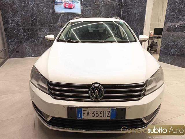 Bianco Usata 2015 VW Passat Station wagon | 4499 € (Super prezzo) - Immagine 1/3