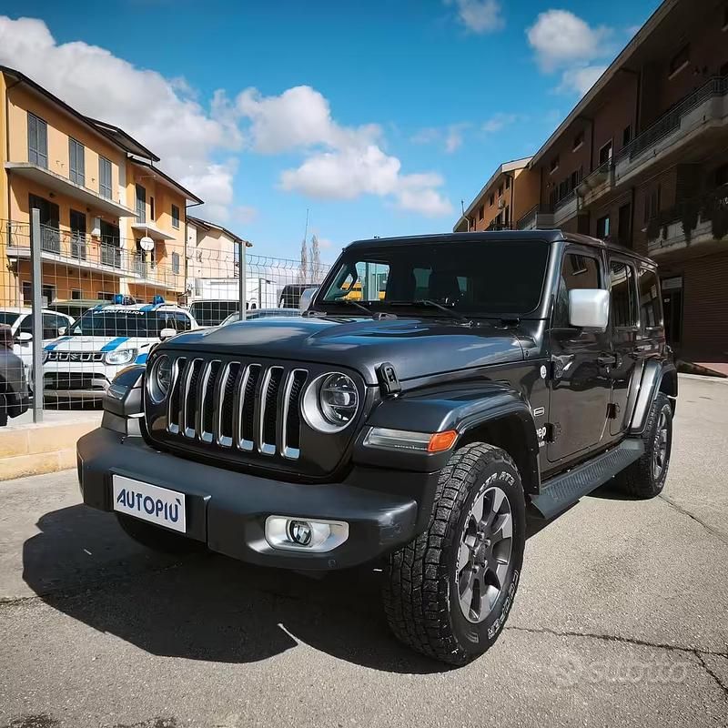 Usata Jeep Wrangler Unlimited Sahara 200 CV (147 kW) 2018 Grigio SUV