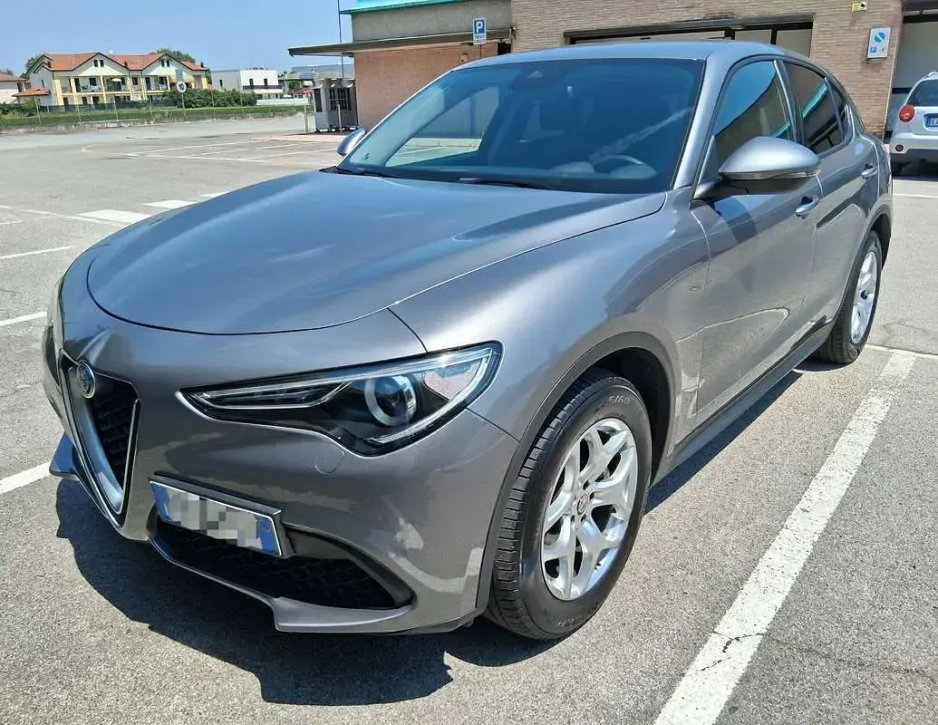 Usata Alfa Romeo Stelvio Business 190 CV (139 kW) 2021 Grigio SUV