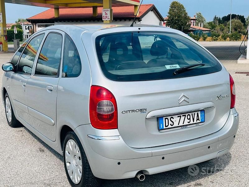 Usata Citroën Xsara 90 CV (66 kW) 2009 Grigio Monovolume